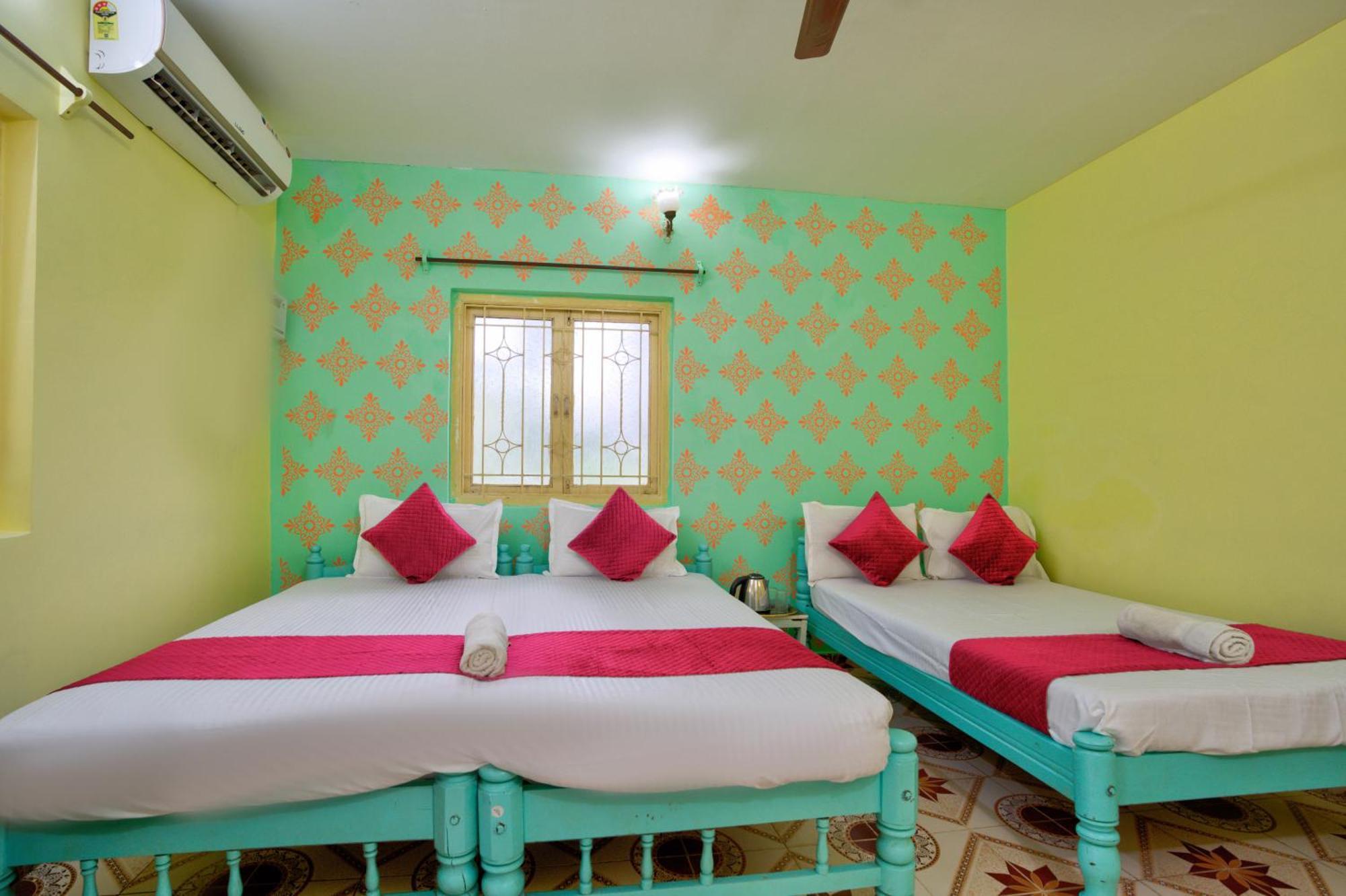Oceanic Pearl Beach Guest House กาลังกูติ ภายนอก รูปภาพ